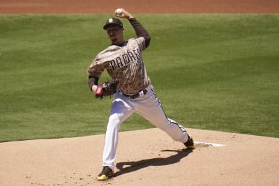 Betts makes diving grab as Dodgers beat Padres 2-0