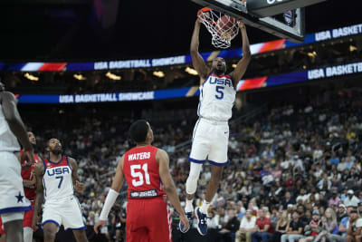 New York Knicks Amar'e Stoudemire dunks the basketball in the second half  against the Philadelphia 76ers at Madison Square Garden in New York City on  March 10, 2014. The Knicks defeated the