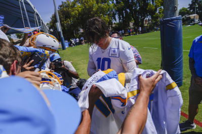 Justin Herbert official LA Chargers jerseys, T-shirts now available to buy:  Former Ducks star will wear No. 10 for Los Angeles 