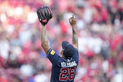 MLB Bans Atlanta Braves' Big Hat Home Run Celebration - Sports Illustrated