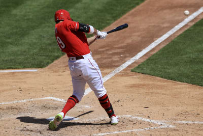 Shane Bieber sets K record, fans 13 as Indians beat Reds 6-3