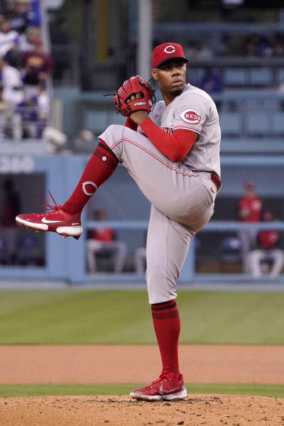 Hunter Greene among 3 Reds pitchers to go to COVID-19 list