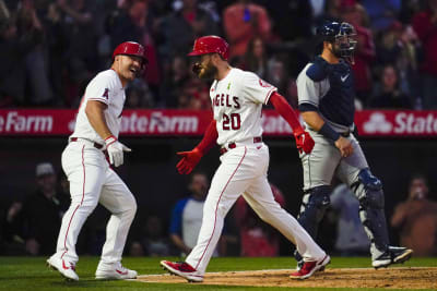 Los Angeles Angels right fielder Taylor Ward (3) hits a grand slam