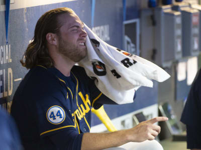 Brewers' Corbin Burnes, Josh Hader combine for MLB record 9th no