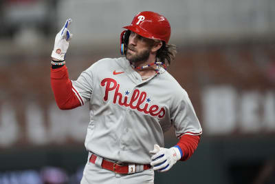 Phillies pound Braves in Game 3, take 2-1 lead in NLDS