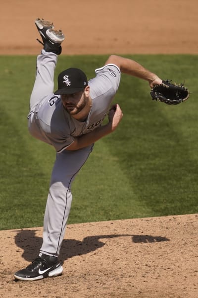 White Sox ace Lucas Giolito loses perfect game in seventh inning vs.  Athletics, leads Chicago to Game 1 win 