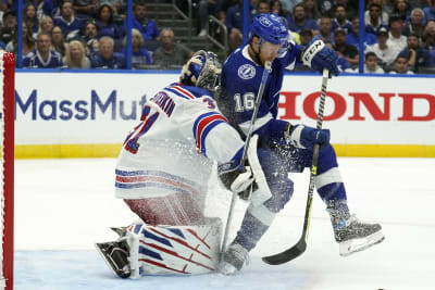 Palat scores late, Lightning beat Rangers 3-2 in Game 3