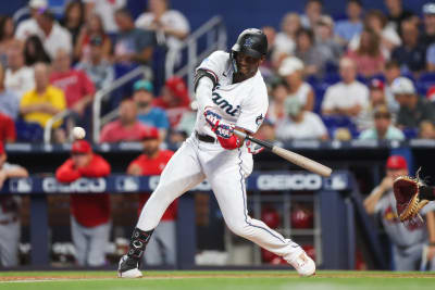 Stallings hits go-ahead double, Arraez homers twice in Marlins' 9
