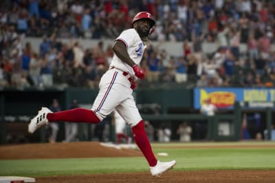 Vladimir Guerrero Jr. visits Globe Life Park for the first time, where his  father helped Rangers to first World Series berth