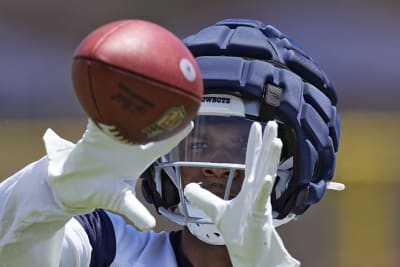 Ezekiel Elliott, other NFL players test positive for coronavirus