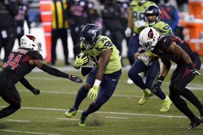 Wilson throws for 2 TDs, Seahawks hold off Cardinals 28-21