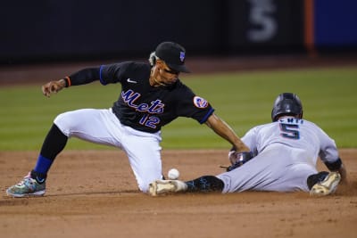 Francisco Lindor hits his first home run of spring, casually eyes