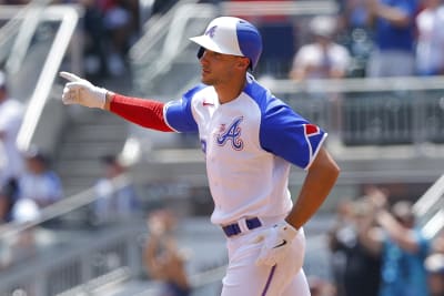 Braves' Matt Olson made excellent use of Game 2 rain delay