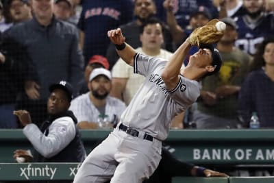 Yankees drop winnable game, 4-3, as Red Sox avoid sweep