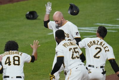 Adam Frazier's walk-off home run ends Pirates' losing streak