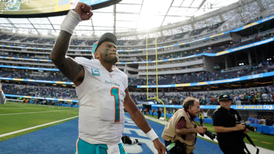 Tua, Dolphins outlast Bears on Fields' record rushing day – KGET 17