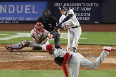 VIDEO: Phillies' Tribute to Position Players Pitching is