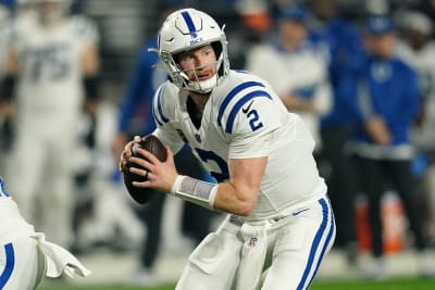 Colts place Carson Wentz, Pro Bowl C Ryan Kelly and Zach Pascal on  reserve/COVID-19 list 