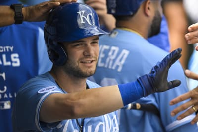 Benintendi's hit, catch lead Royals over Orioles 3-2