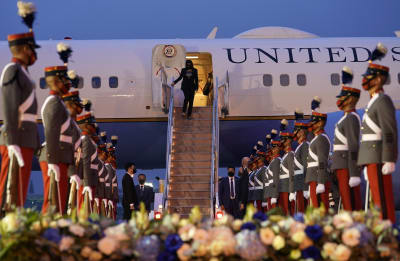 Inside the Vice President's Plane: Photos of Air Force Two