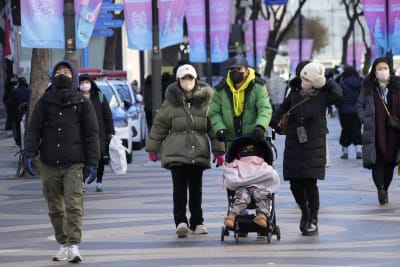 Tokyo gets heavy snow advisory as weather agency warns of disruptions