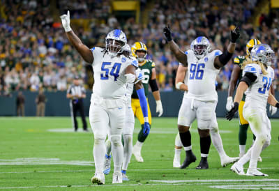 Detroit Lions pummel Green Bay Packers 34-20 at Lambeau Field with David  Montgomery scoring THREE touchdowns to lead his team to an impressive  victory