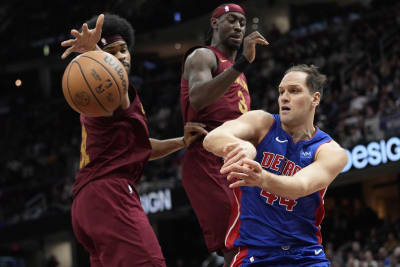 Knicks bolster bench by acquiring Burks and Bogdanovic from Pistons