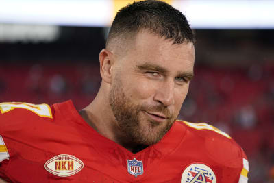 Travis Kelce caught another big gig: 'SNL' host. Who else from