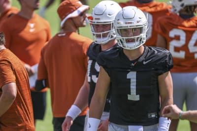 Former Texas Star Thinks Longhorns Need A 'Black Quarterback' To Win - The  Spun: What's Trending In The Sports World Today