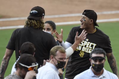 San Diego Padres beat Seattle Mariners to clinch 1st playoff berth since  2006 