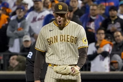 Padres' bullpen meltdown leads to Giants' 6-2 win - Deseret News