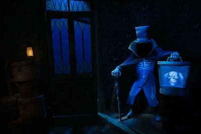 disneyland haunted mansion ghosts