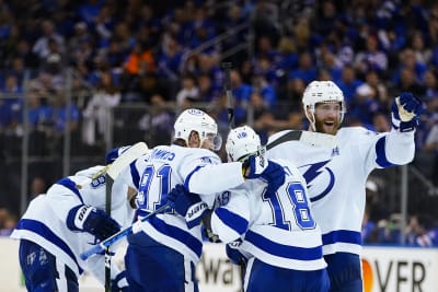 Kreider scores late, Rangers edge Pens 5-3 to force Game 7