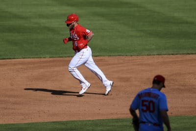 Reds option Barnhart back to Louisville