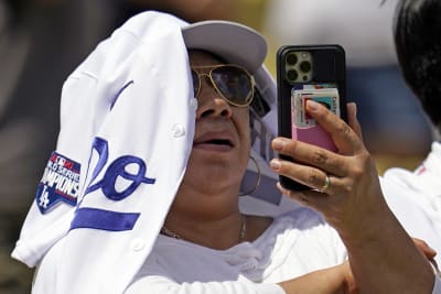 Dodgers 7, Giants 3: All About the Rally Banana