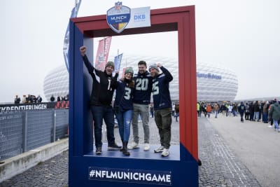 London weather welcomes Buccaneers on arrival in England