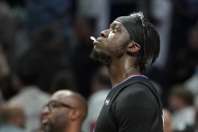 Reggie Jackson is back with Clippers, and so are the goggles - Los