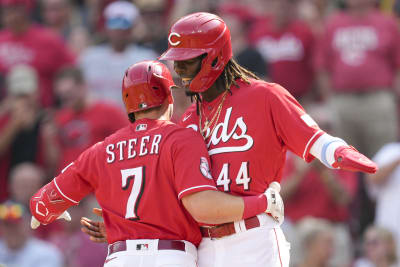 Cincinnati Reds' Jonathan India (6) and Matt McLain (9) celebrate