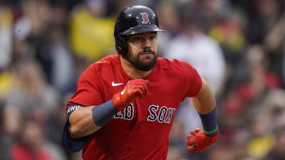 Schwarber, Sale help Red Sox sweep Mets, win 7th in a row