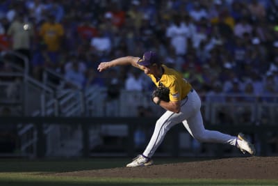 LSU wins 1st College World Series title since 2009, beating Florida 18-4  one day after 20-run loss