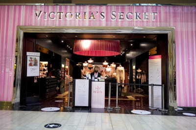 Victoria's Secret in deal to go private as Les Wexner steps down