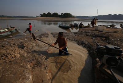 In Brazil, worst drought in decades felt at gigantic dam