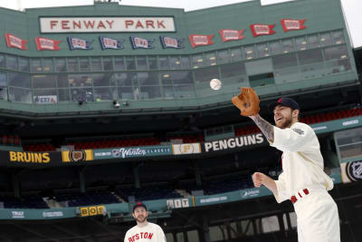 Bruins rally past Pens to win Winter Classic at Fenway Park