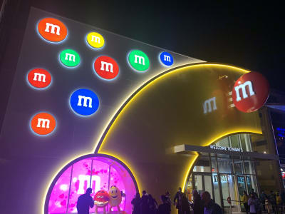 Creating Personalized M&Ms at the M&M Store at Disney Springs 