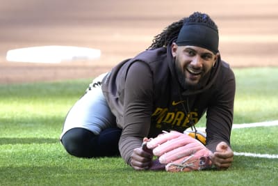 Padres' Machado screams at Tatis in dugout after ump dispute