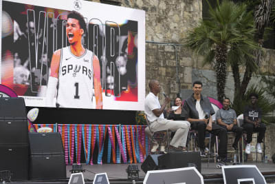 Victor Wembanyama San Antonio Spurs 2023/24 Icon Edition Big Kids' Nike NBA  Swingman Jersey