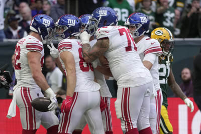 Giants spoil Packers international debut with 27-22 win