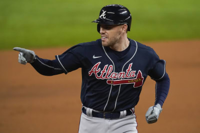 VIDEO: Freddie Freeman Bumps Into Young Braves Fan Who Dressed as Him for  Halloween