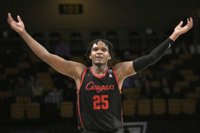 Edwards scores 17 points as No. 7 Houston tops UCF 63 49
