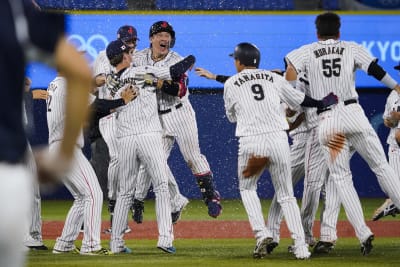 Olympics video: Japan rallies against bullpen to beat US baseball